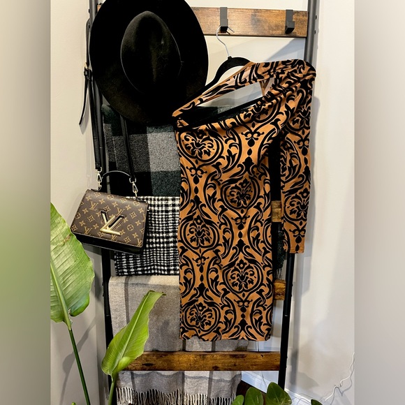 Fun Body-Con Dress - Picture 1 of 2